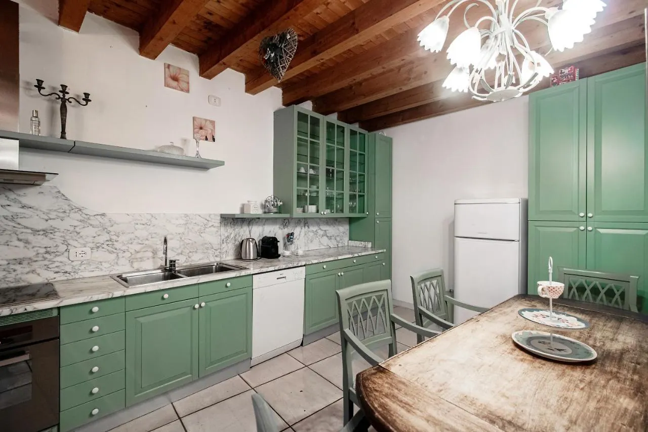 Apartment Domus Bella - By Myhomeincomo Italy