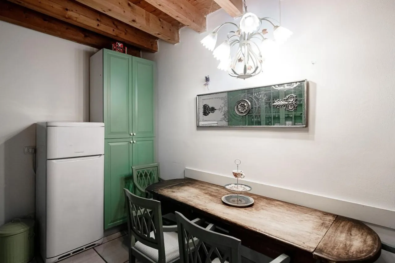 Apartment Domus Bella - By Myhomeincomo